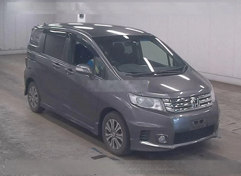 HONDA FREED 2013 г.в.